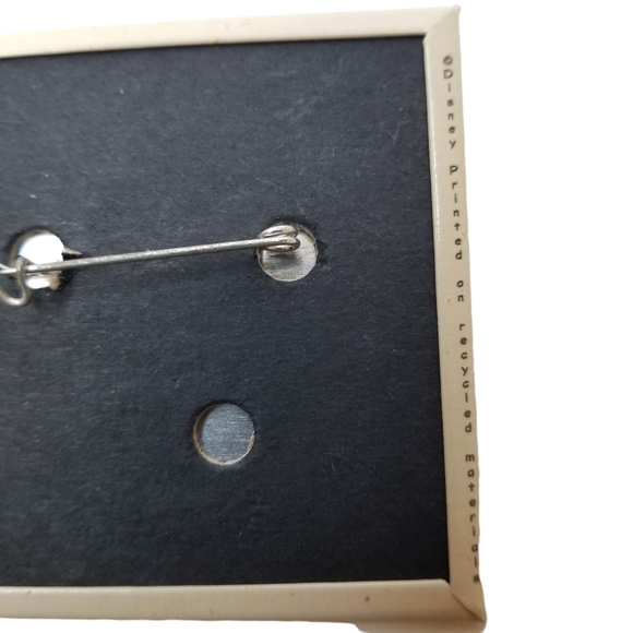 Vintage Disney Earth Day 2000 Jimmy the Cricket Button Pin - Picture 3 of 5